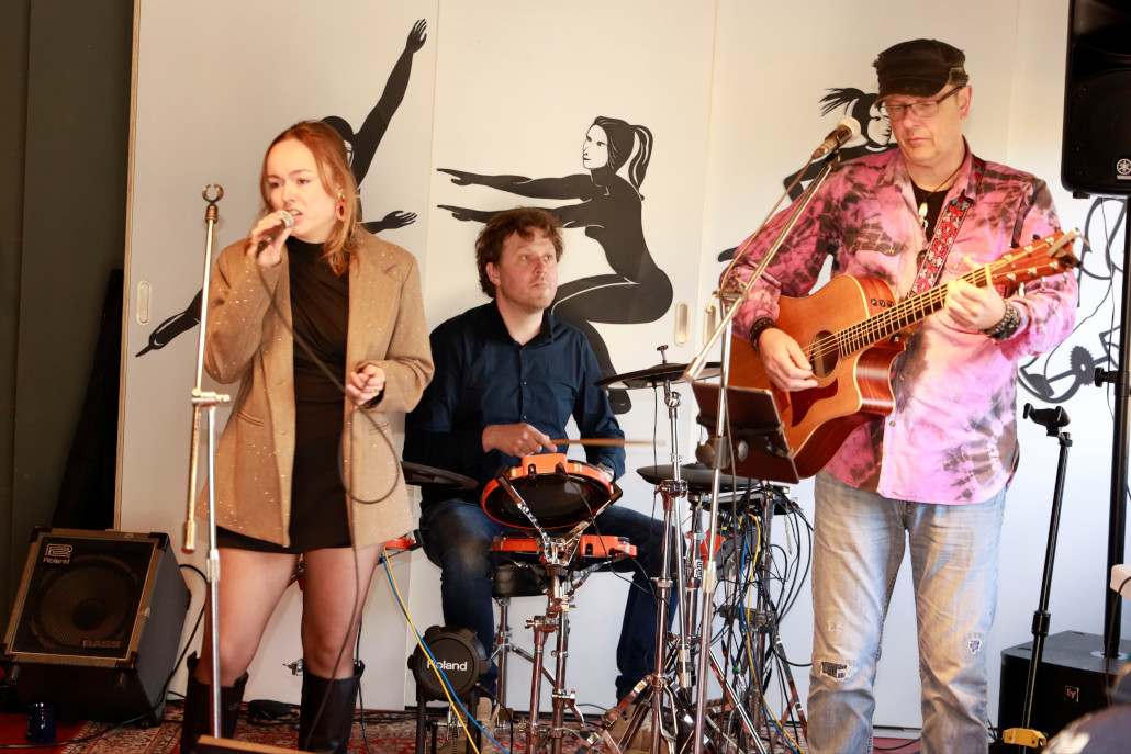 20260315_gluren_slightly_different_04